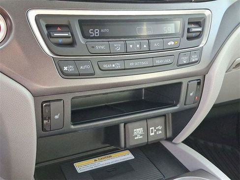 Used 2022 Honda Pilot Special Edition image 16