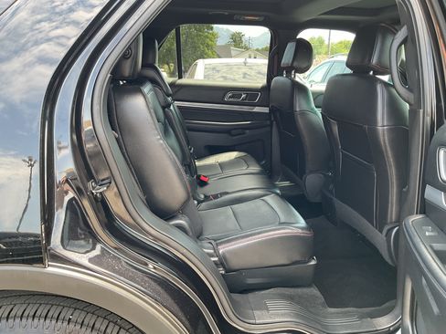 Used 2016 Ford Explorer Sport AWD/4WD image 12