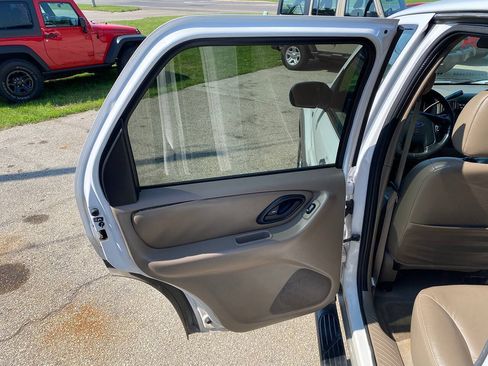 Used 2002 Ford Escape XLT AWD/4WD image 38