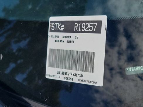 Used 2024 Nissan Sentra SV FWD image 30