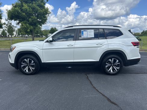 Used 2026 Volkswagen Atlas SE FWD image 6