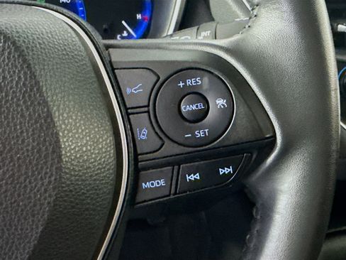 Used 2022 Toyota Corolla XLE FWD image 15