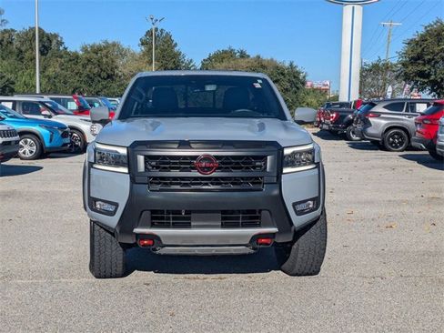 Used 2025 Nissan Frontier PRO-4X w/ Pro Premium Package image 8
