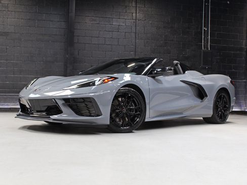 Used 2024 Chevrolet Corvette Stingray Premium Conv w/ Z51 Performance Package RWD image 6