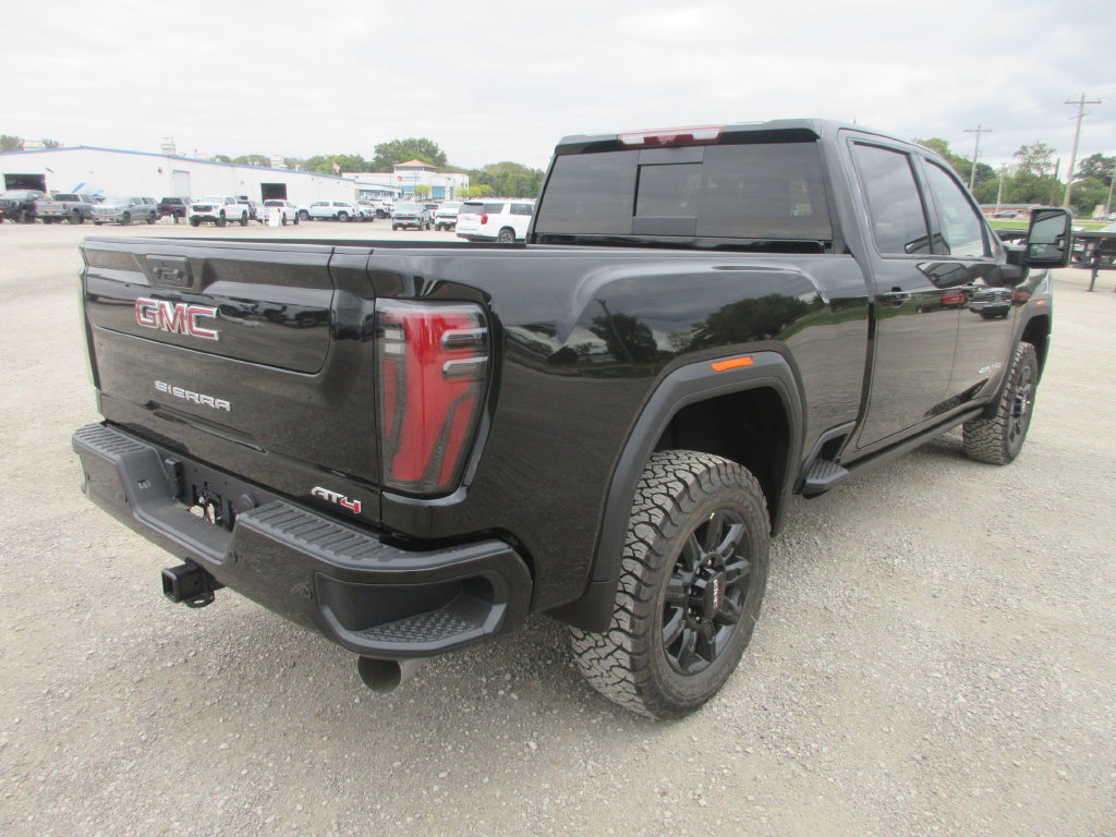 New 2026 GMC Sierra 3500 AT4 w/ AT4 Premium Plus Package AWD/4WD image 5