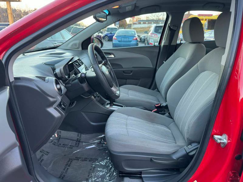 Used 2012 Chevrolet Sonic LT FWD image 10