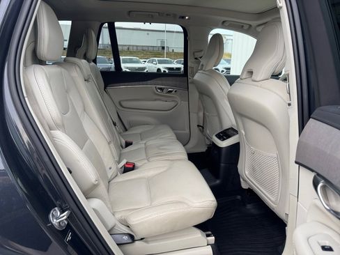 Certified 2022 Volvo XC90 T8 Inscription w/ Advanced Package image 29