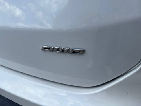 Used 2023 Ford Edge Titanium AWD/4WD image 9