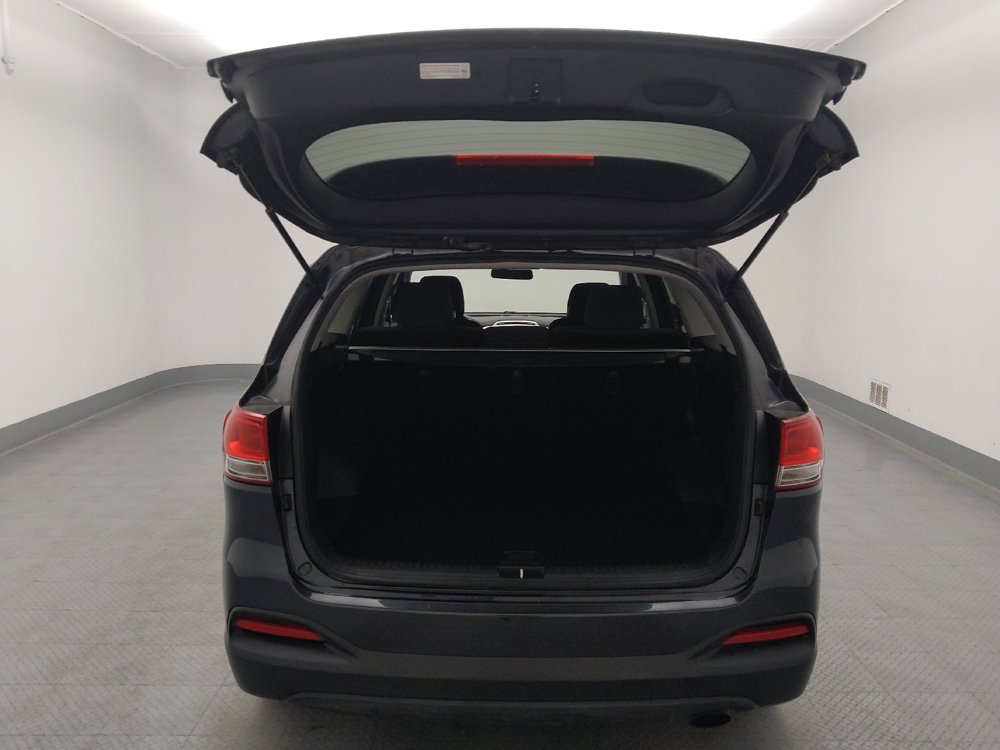 Used 2017 Kia Sorento AWD image 29