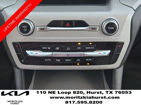 Used 2023 Ford Explorer XLT w/ Equipment Group 202A AWD/4WD image 21