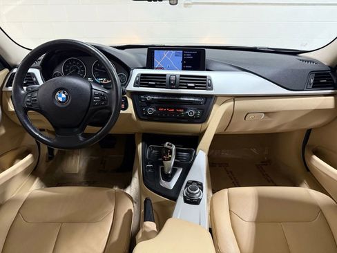 Used 2013 BMW 328i xDrive Sedan image 17