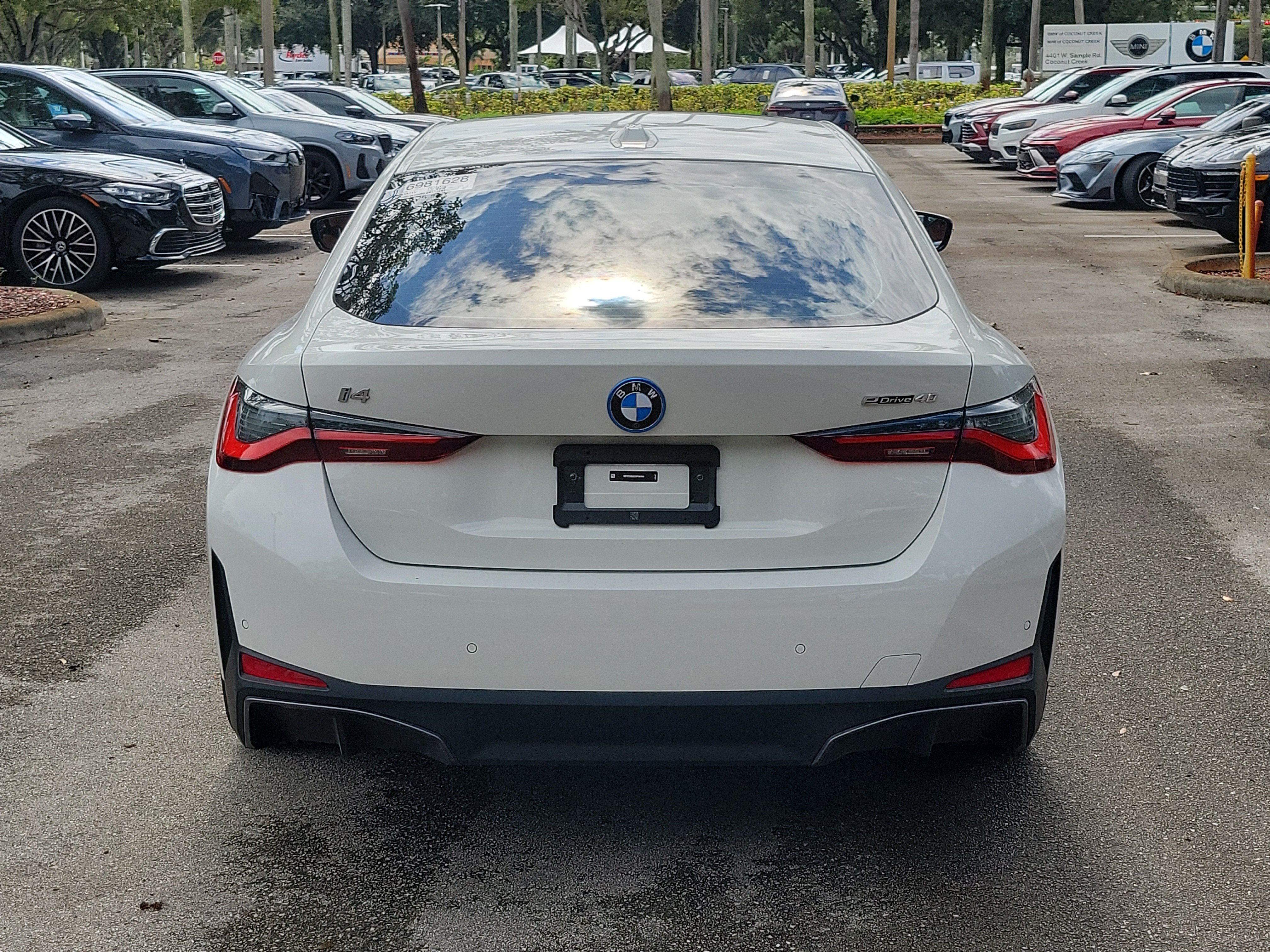 Certified 2025 BMW i4 eDrive40 RWD image 4