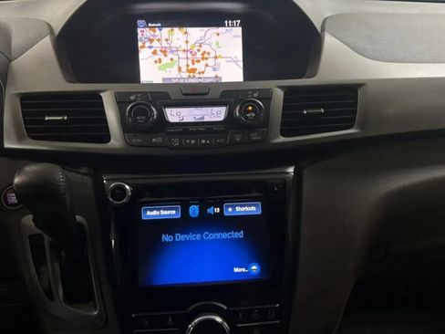 Used 2015 Honda Odyssey Touring Elite image 13