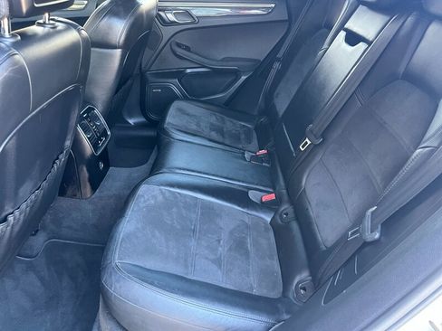 Used 2017 Porsche Macan GTS AWD/4WD image 11