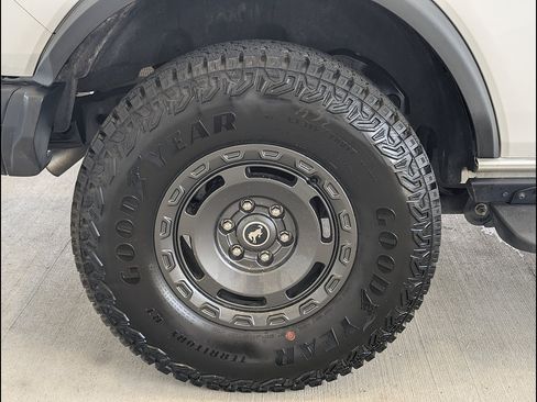 Used 2025 Ford Bronco Badlands AWD/4WD image 18