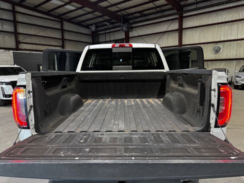 Used 2017 GMC Sierra 1500 SLT w/ SLT Premium Package image 19