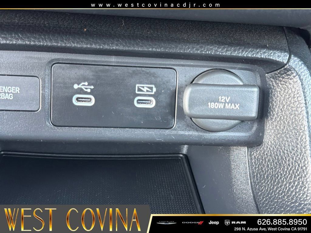 Used 2025 Honda Civic Sport image 28
