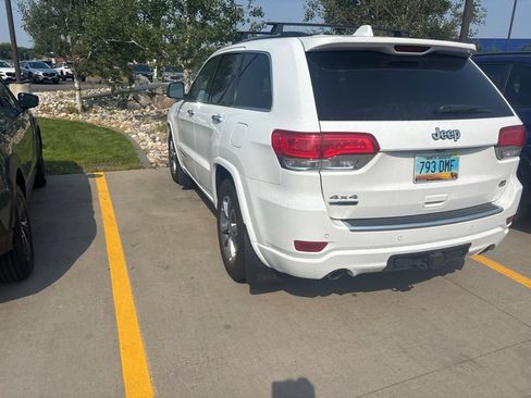 Used 2016 Jeep Grand Cherokee Overland w/ Advanced Technology Group AWD/4WD image 6