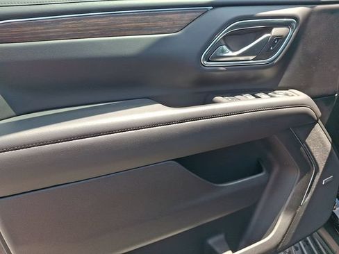 Certified 2023 Chevrolet Suburban High Country w/ Max Trailering Package AWD/4WD image 13