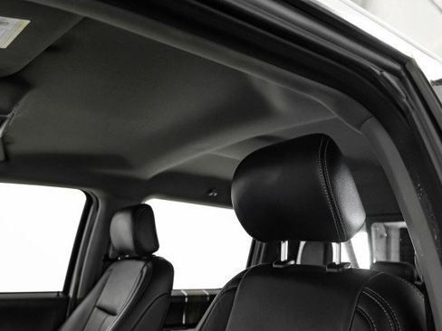 Used 2019 Ford F150 Lariat image 24