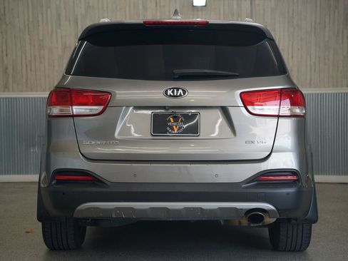 Used 2016 Kia Sorento EX AWD/4WD image 9
