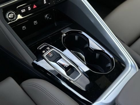 New 2025 Audi Q5 Premium Plus image 15