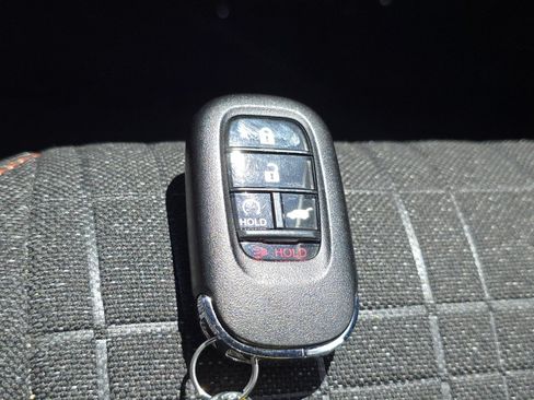 Certified 2024 Honda HR-V Sport image 33