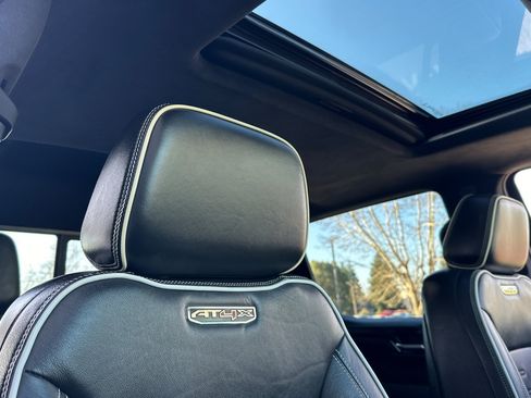 Used 2022 GMC Sierra 1500 AT4X AWD/4WD image 19
