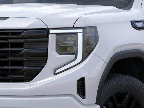 New 2026 GMC Sierra 1500 Elevation w/ LPO, Elevation Black Package AWD/4WD image 10