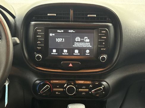 Used 2020 Kia Soul S FWD image 23
