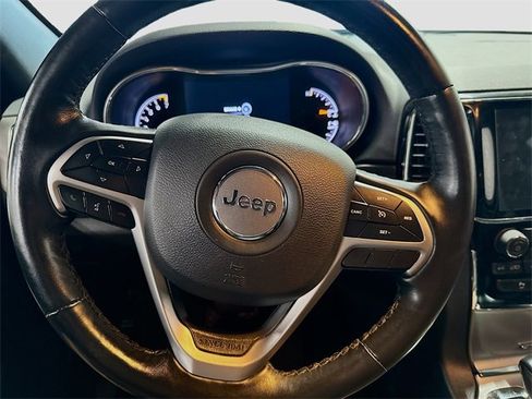 Used 2020 Jeep Grand Cherokee Altitude image 18