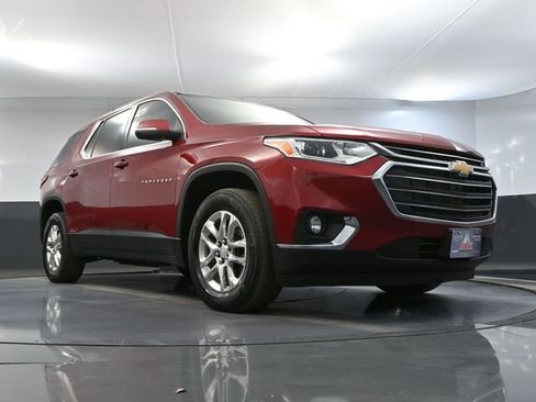 Used 2021 Chevrolet Traverse LT FWD image 56