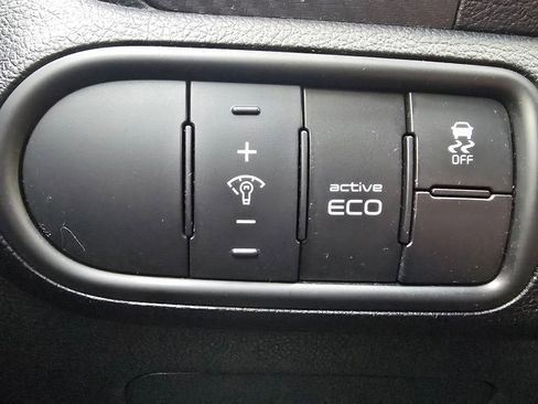 Used 2015 Kia Forte EX image 31