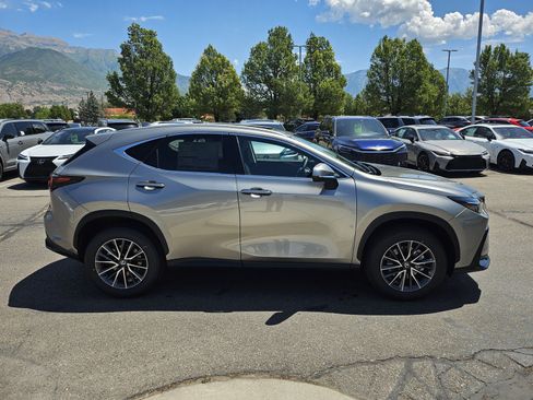 New 2026 Lexus NX 350 AWD image 4