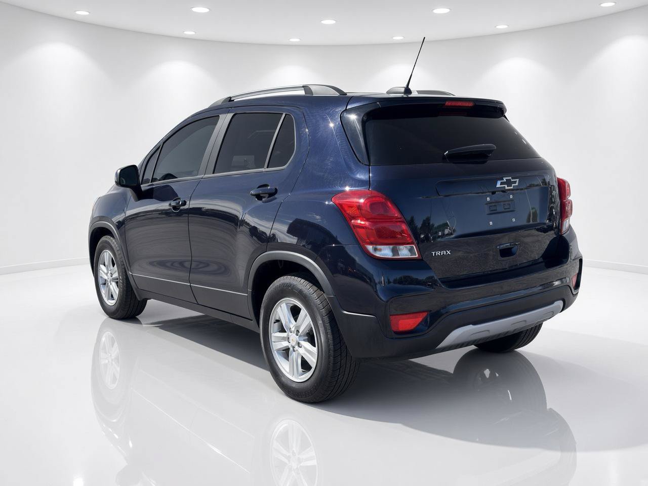 Used 2021 Chevrolet Trax LT FWD image 3