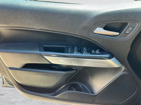 Used 2019 Chevrolet Colorado LT w/ LT Convenience Package AWD/4WD image 11
