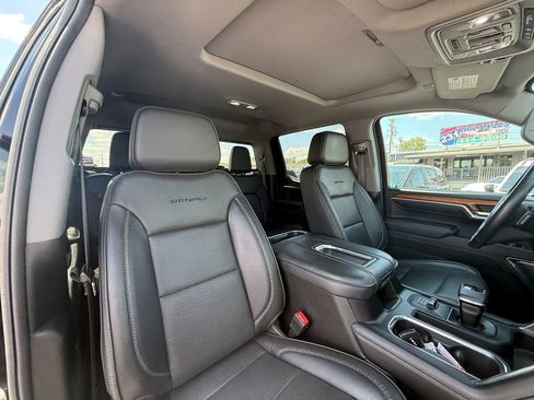 Used 2022 GMC Sierra 1500 Denali w/ Denali Reserve Package AWD/4WD image 24