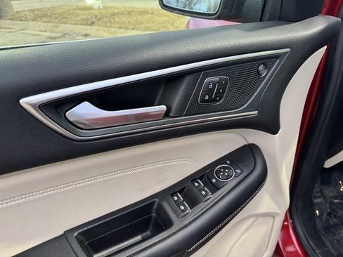 Used 2024 Ford Edge Titanium w/ Equipment Group 301A image 11