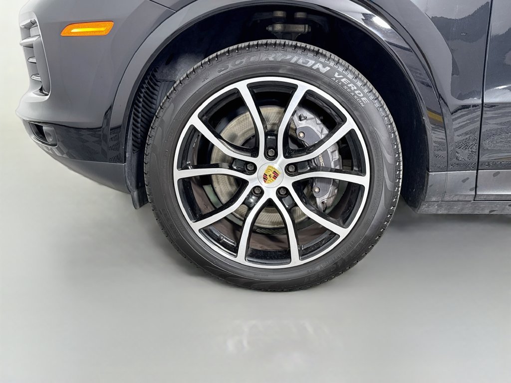 Used 2021 Porsche Cayenne AWD/4WD image 33