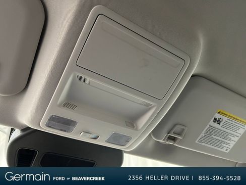 Used 2022 Ford Escape SE image 28