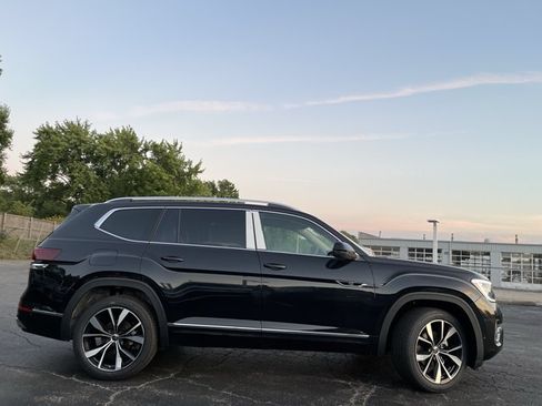 New 2026 Volkswagen Atlas SEL Premium R-Line AWD/4WD image 3