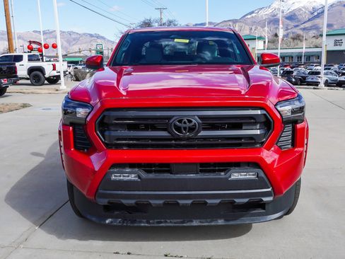 New 2026 Toyota Tacoma SR5 image 3