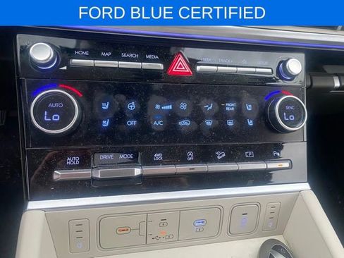 Used 2025 Hyundai Santa Fe Calligraphy AWD/4WD image 16