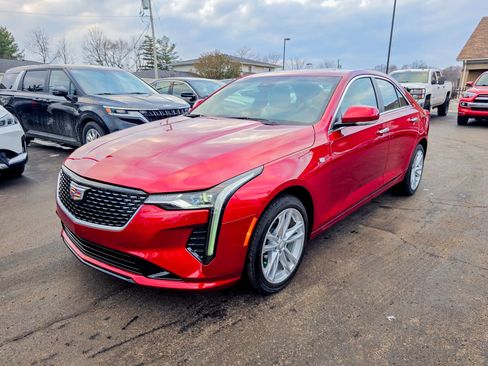 Used 2025 Cadillac CT4 Luxury image 9