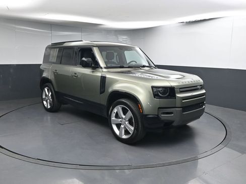 Used 2023 Land Rover Defender 110 X-Dynamic SE image 25