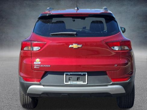 Used 2025 Chevrolet TrailBlazer LT AWD/4WD image 5
