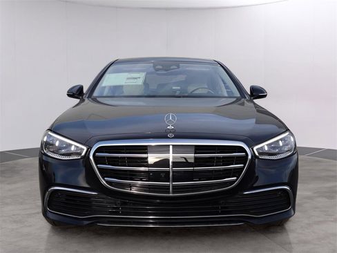 New 2026 Mercedes-Benz S 580 4MATIC Sedan image 2