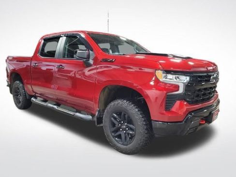 Used 2024 Chevrolet Silverado 1500 LT Trail Boss w/ LPO, Dark Essentials Package AWD/4WD image 7