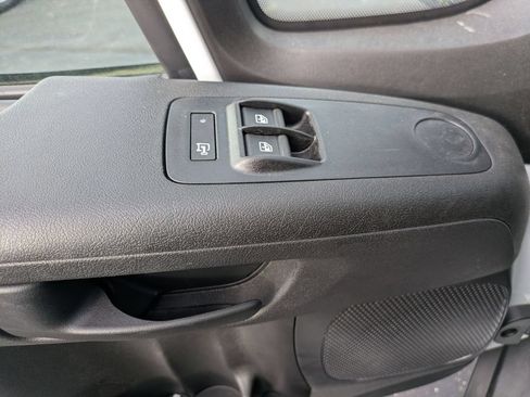 Used 2024 RAM ProMaster 2500 FWD image 19