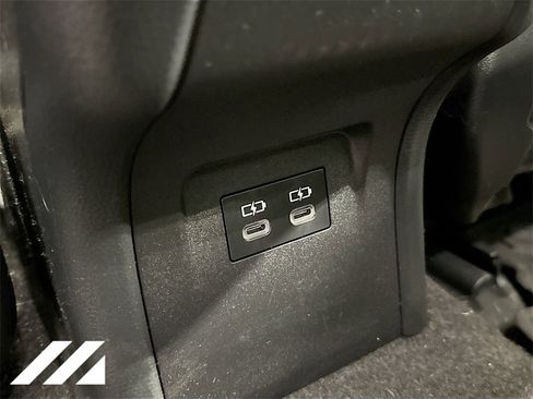 Used 2023 Toyota Prius XLE image 25